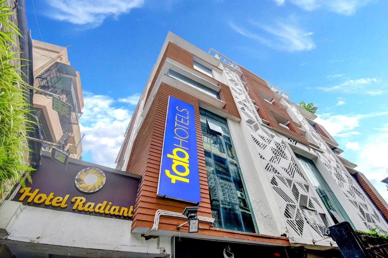 Hotel Radiant Калькутта Экстерьер фото